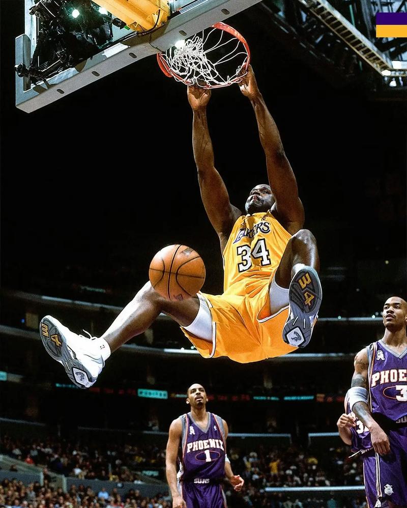 利物浦萨拉赫任意球破门锁定胜局（萨拉赫任意球建功，利物浦锁定胜利）