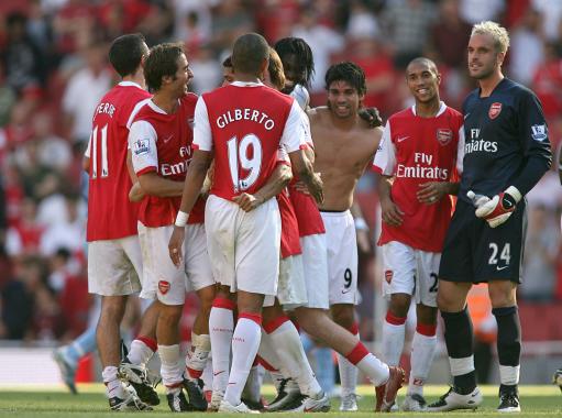 网友热议：法国战挪威，萨利巴又要遇见哈兰德了（热议不断：法国迎战挪威，萨利巴将再度对位哈兰德）