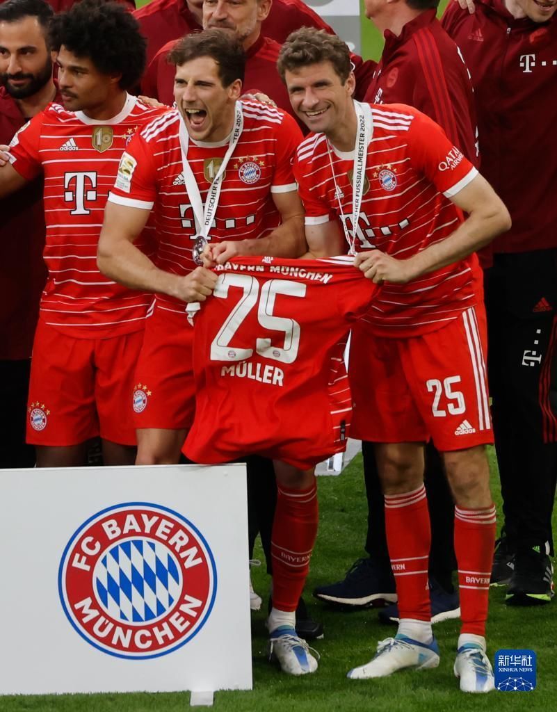 泰山足校95一代相聚淄博桓台，韦世豪、刘军帅等现役球员亮相（泰山足校95届相聚淄博桓台，韦世豪、刘军帅等现役球员现身）