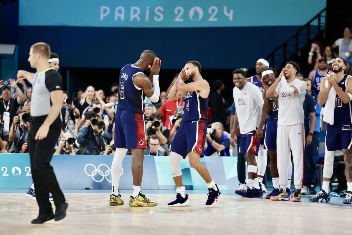 马德兴：邵佳一教练组土洋结合更受青睐，他的海外人脉有帮助（马德兴：邵佳一教练组中外融合更获青睐，海外人脉成助力）