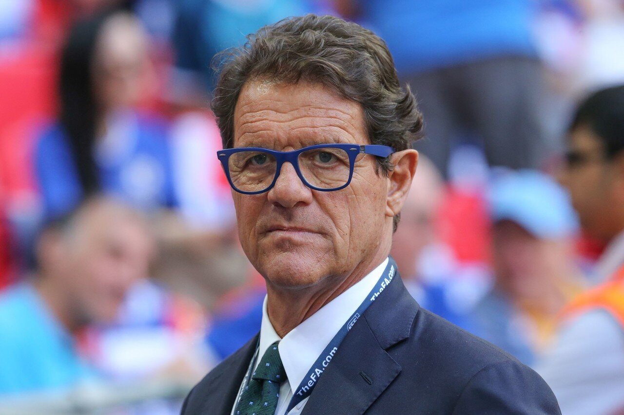 拉什福德：少打一人后我们试图加强控球，但总是被断球（拉什福德：少一人后我们想稳控球权，却屡遭抢断）